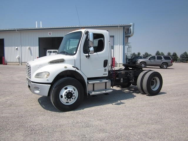 2004 Freightliner Business Class M2 106  Conventional - Day Cab