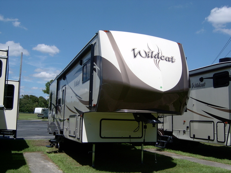 2017 Forest River Wildcat 30WB
