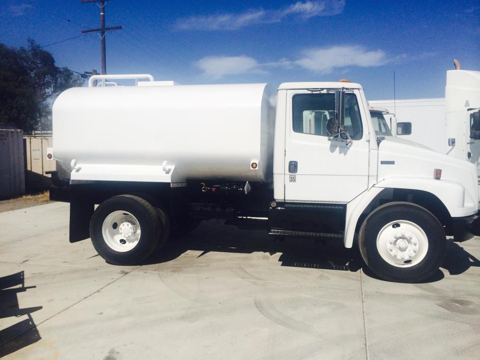 2002 Freightliner Fl70  Cab Chassis