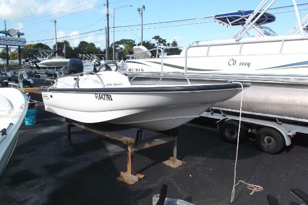 2004 Boston Whaler 130 Sport