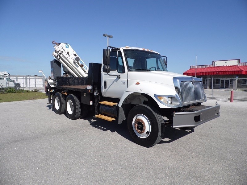 2004 International 7400  Cab Chassis