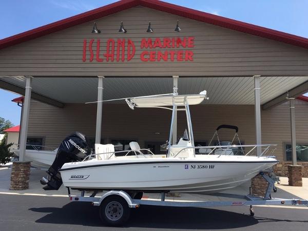 2013 Boston Whaler 180 Dauntless