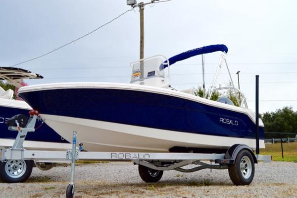 2016 Robalo 160 Center Console