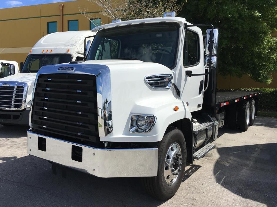 2016 Freightliner 108 Sd  Cab Chassis