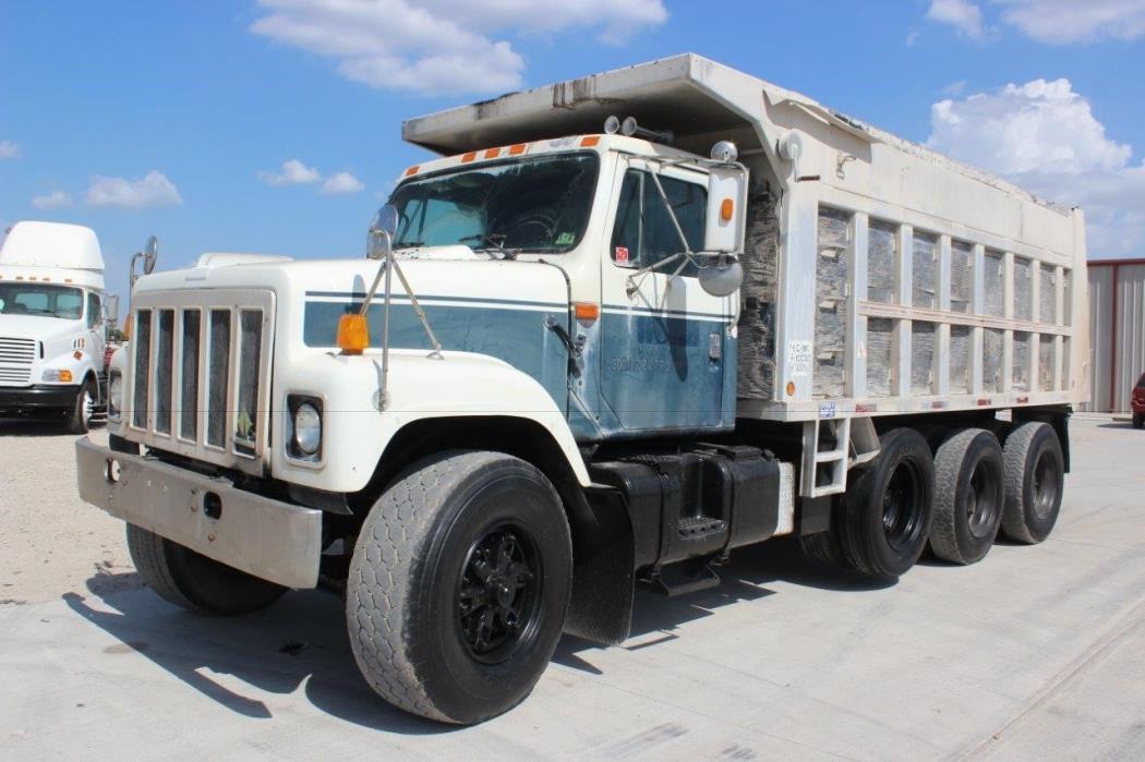 1990 International 2574  Dump Truck