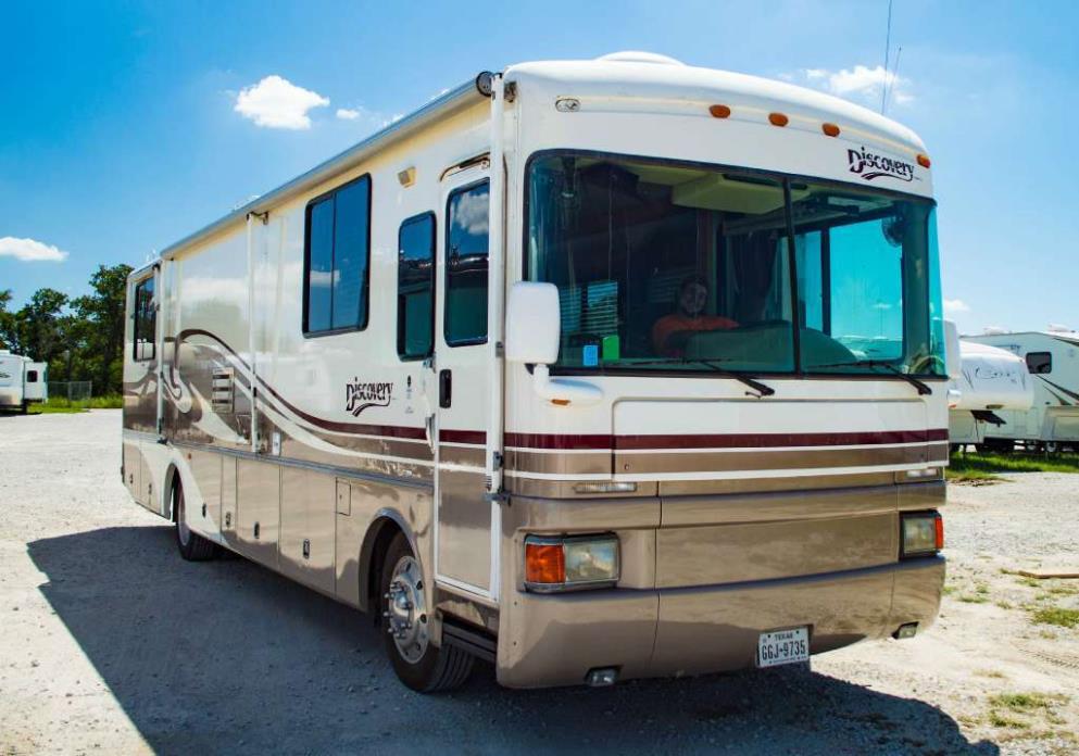 1997 Fleetwood Discovery 36RS