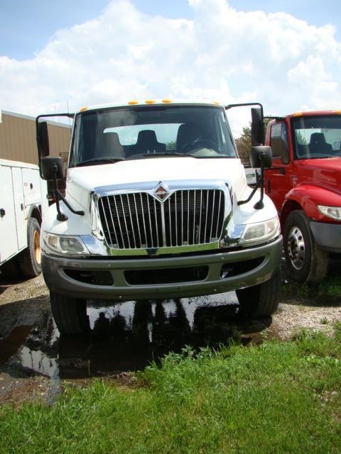 2010 International 4300 Sba  Cab Chassis