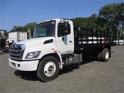 2016 Hino 268a  Flatbed Truck