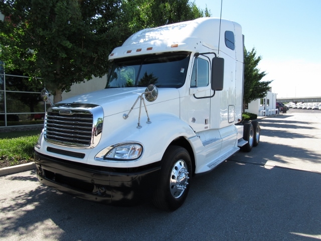 2008 Freightliner Columbia Cars for sale