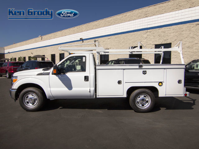 2016 Ford F-350  Utility Truck - Service Truck