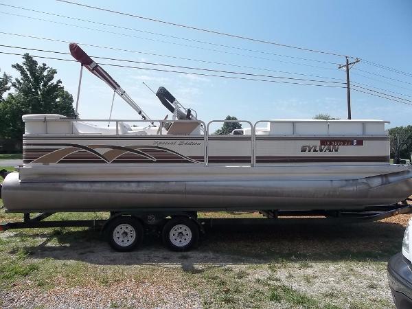 1997 Sylvan 24 Limited Edition I/O Pontoon