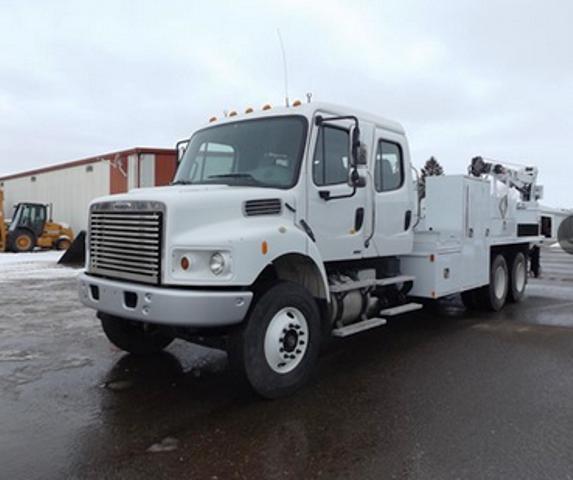 2006 Freightliner Business Class M2 106v  Utility Truck - Service Truck