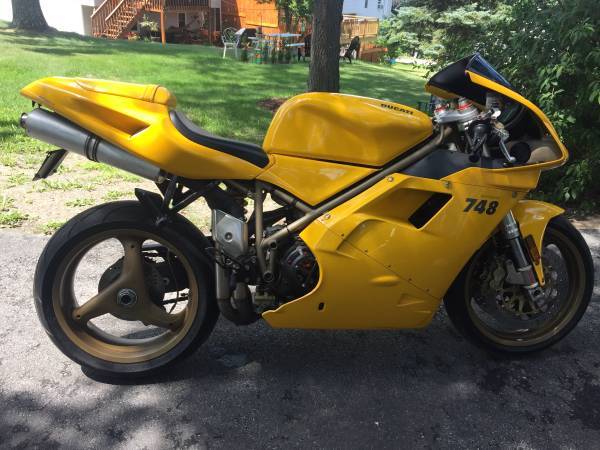 2000 Ducati 748 MONO