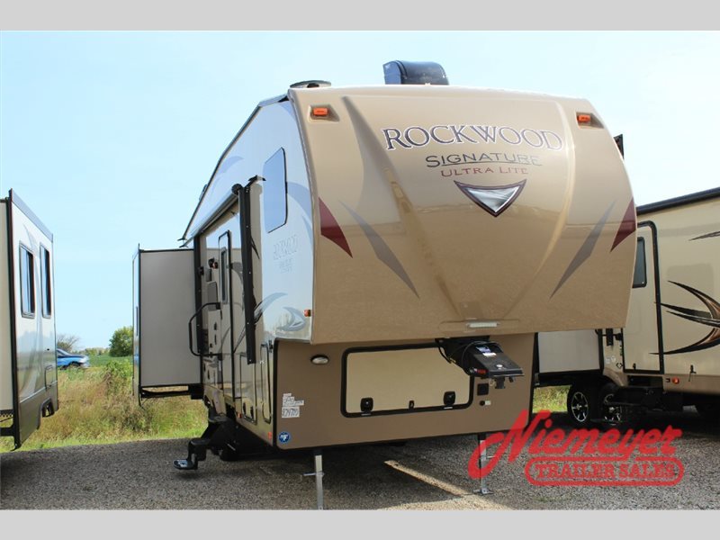 2017 Forest River Rv Rockwood Signature Ultra Lite 8281WS