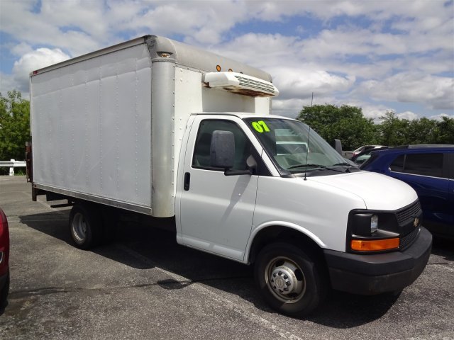 2007 Chevrolet Express Commercial Cutaway  Cutaway-Cube Van