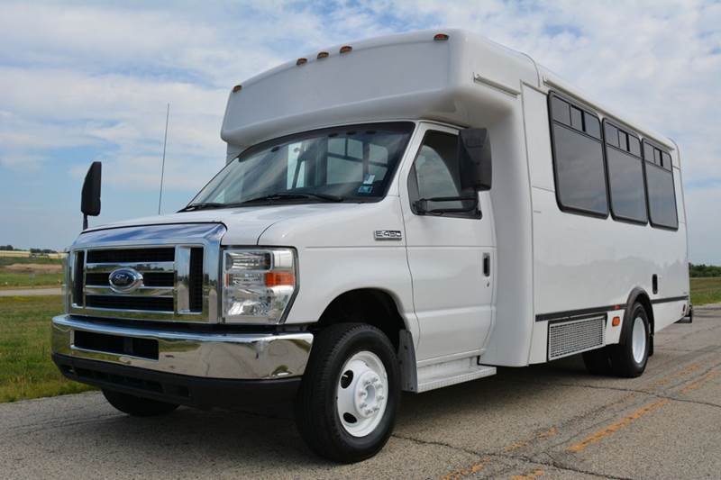 2009 Ford E-450 12-Passenger Bus  Bus