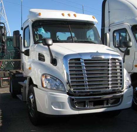 2016 Freightliner Business Class M2 106  Tractor