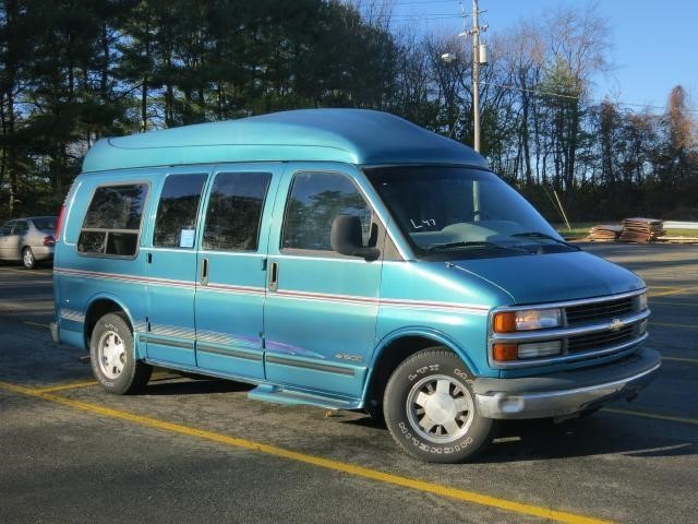 1998 Chevrolet Express  Passenger Van