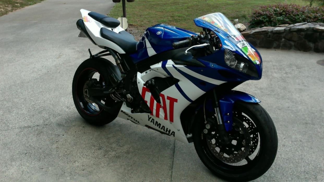 2009 Yamaha FZ6R