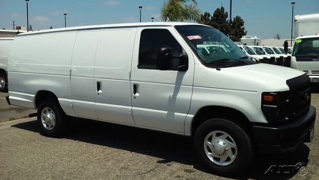 2013 Ford E-350 Super Duty  Cargo Van