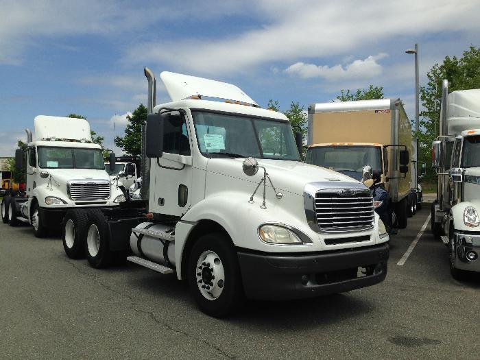 2007 Freightliner Cl120  Conventional - Day Cab