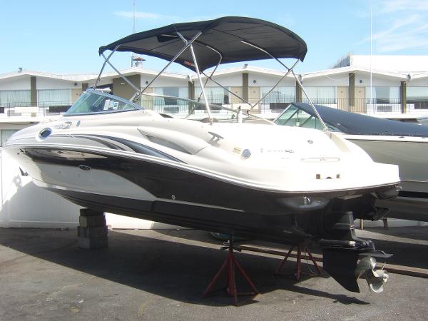 2003 Sea Ray 270 Sundeck