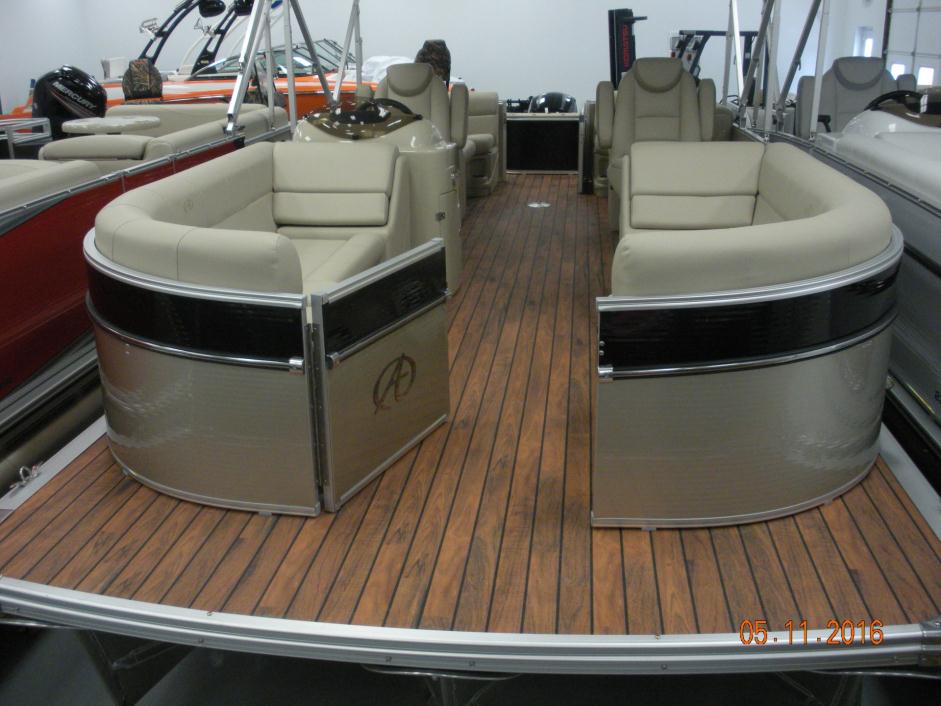 2016 Avalon 25 Catalina Quad Lounger