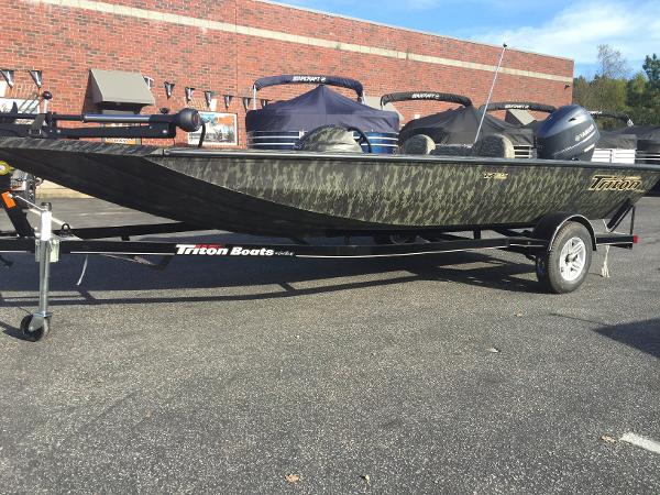 2016 TRITON 17 C TX