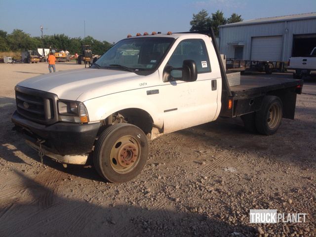 2002 Ford F-550 Xl Super Duty  Flatbed Truck