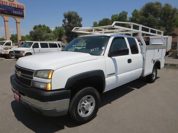 2005 Chevrolet C2500  Utility Truck - Service Truck