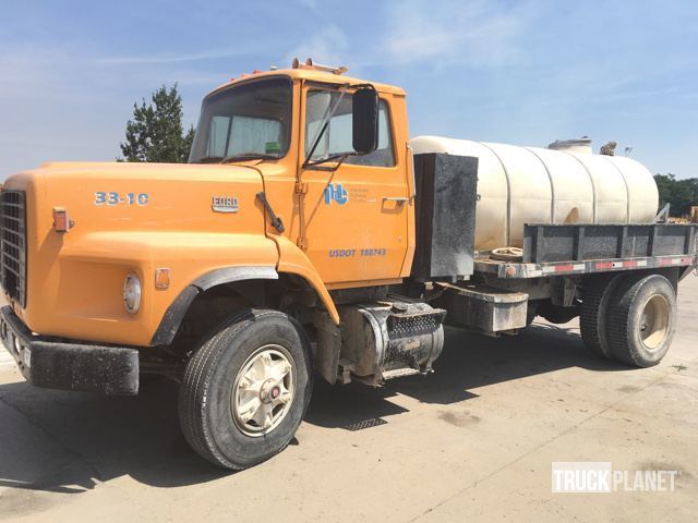 1981 Ford Lts8000  Water Truck