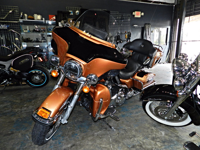 2015 Harley-Davidson Limited CVO FLHTKSE