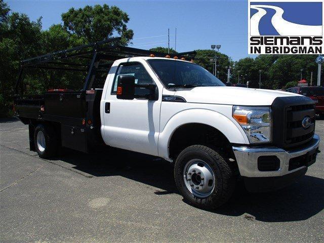 2016 Ford F350  Contractor Truck