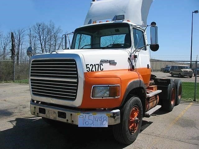 1995 Ford La9000  Conventional - Day Cab