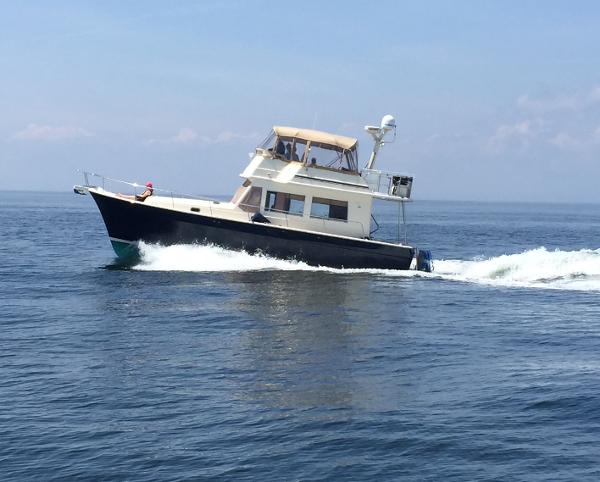 2007 Mainship 43 Trawler