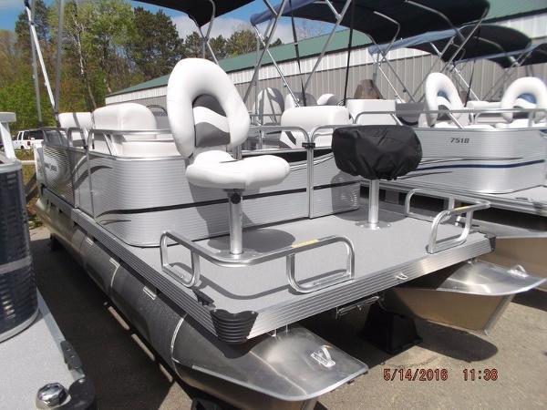 2016 Apex Marine PADDLEQWEST 616 Sport Cruise