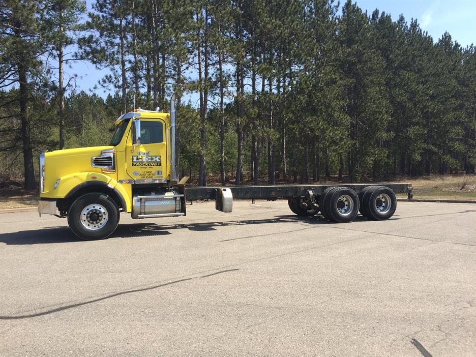 2014 Freightliner 122 Sd  Cab Chassis