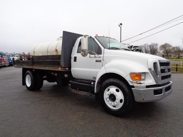 2005 Ford F650  Water Truck