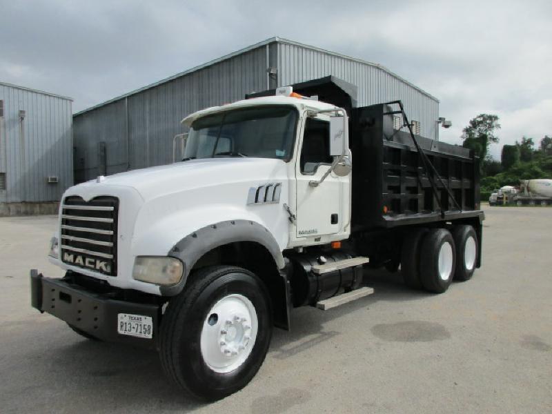 2007 Mack Granite  Conventional - Day Cab