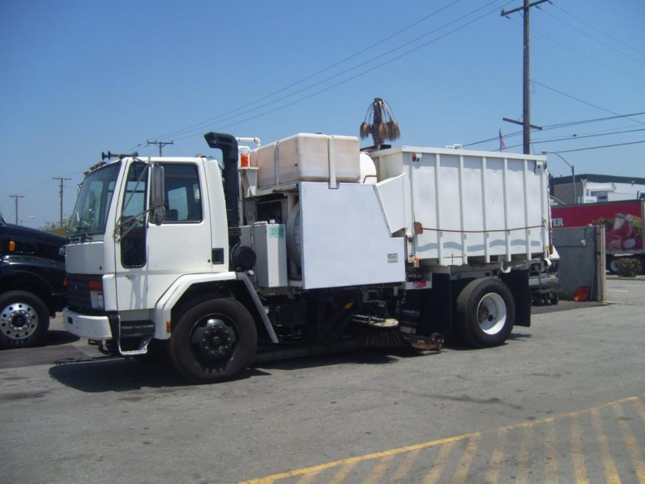 1997 Ford Cf8000  Street Cleaner