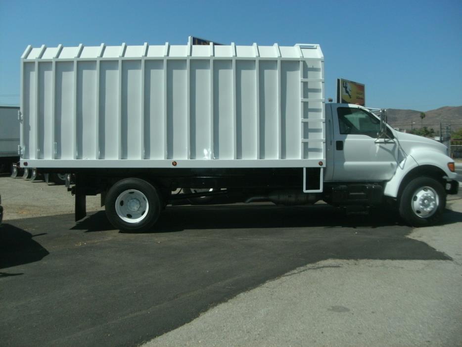 2000 Ford F650  Chipper Truck