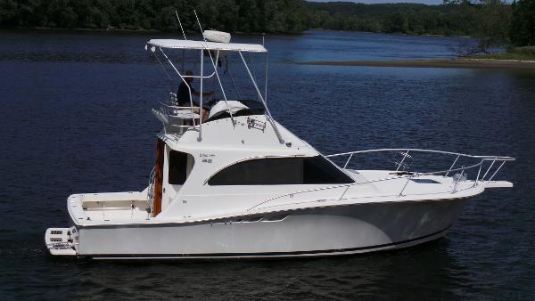 1992 Luhrs 320 Convertible