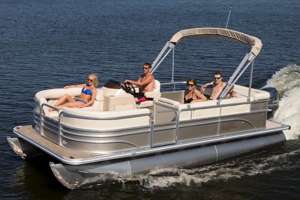 2016 SunChaser 8520 CLASSIC LOUNGER