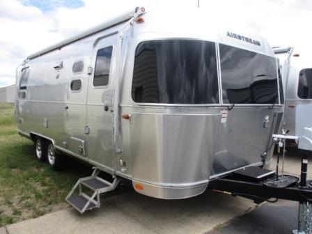 2017 Airstream 25 Flying Cloud Twin