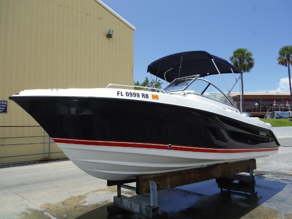 2015 Pursuit 235 Dual Console