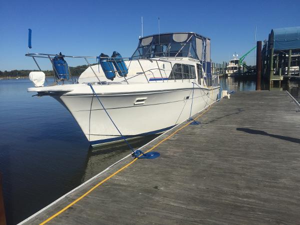 1988 Chris-Craft 381 Catalina