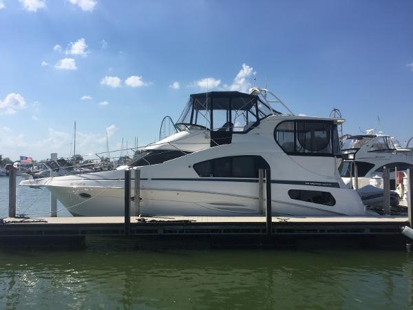 2003 Silverton 39 Motor Yacht