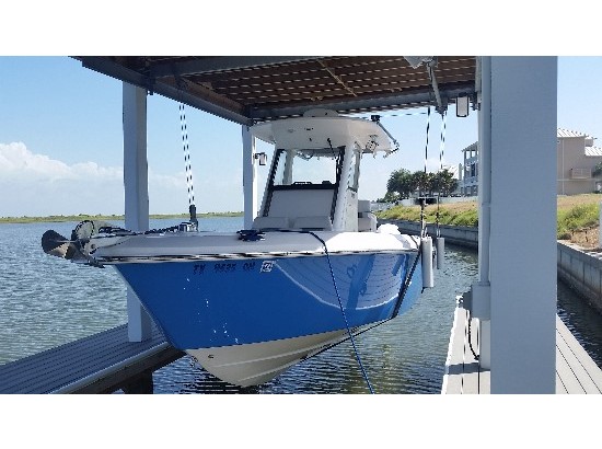 2014 Everglades Boats 255CC