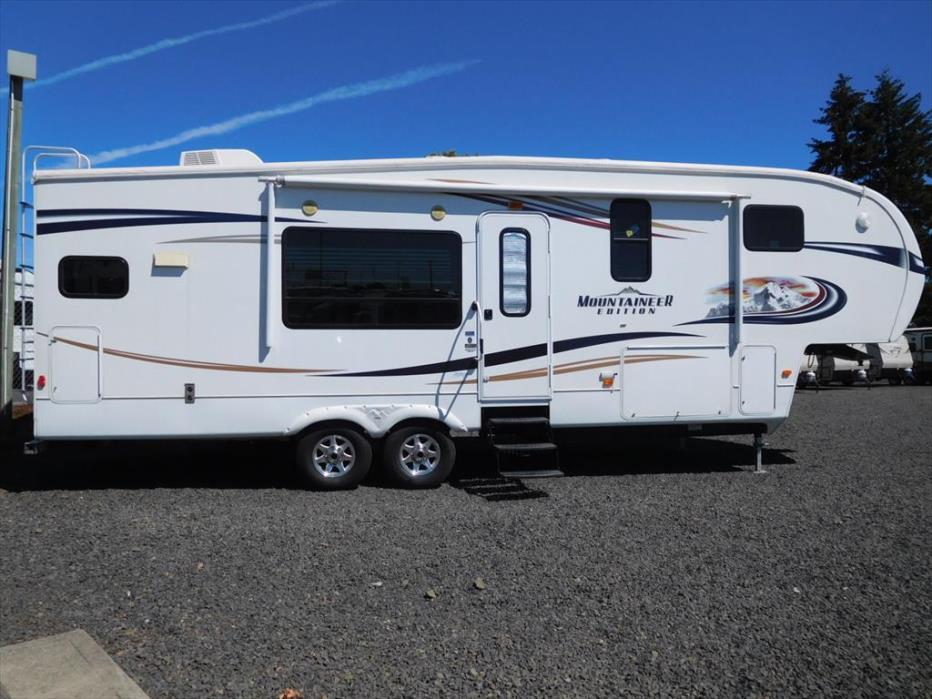 2011 Keystone Montana Mountaineer 295RKD