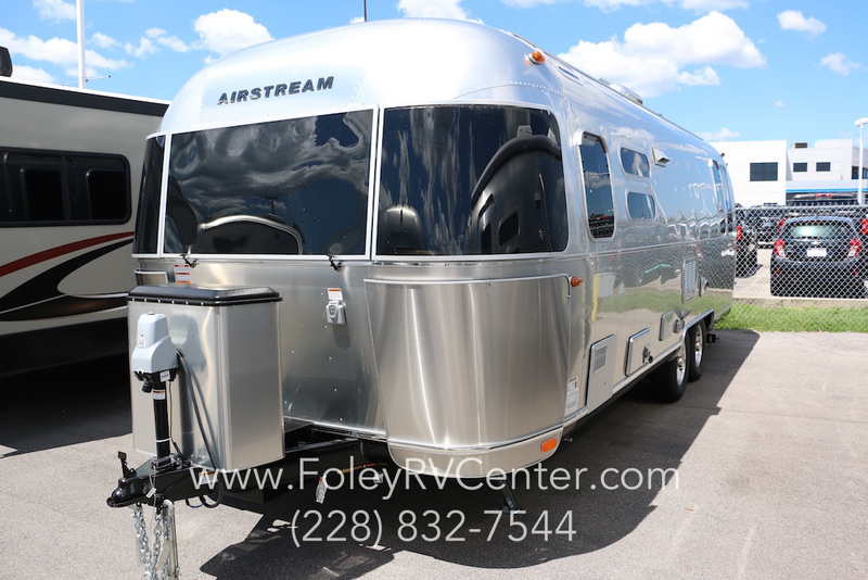 2017 Airstream International Signature 28